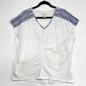 Style & Co. V-Neck T-Shirt, Sz XL, Slub Cotton Knit White w Red Blue Embroidery